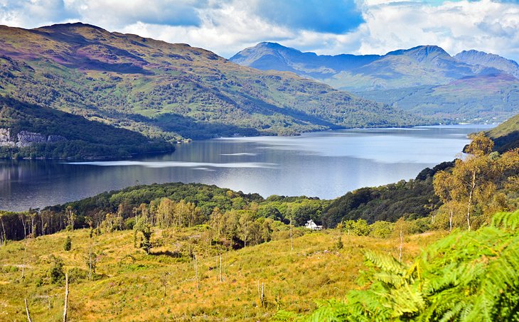 Loch Lomond Objek Wisata Terbaik Skotlandia
