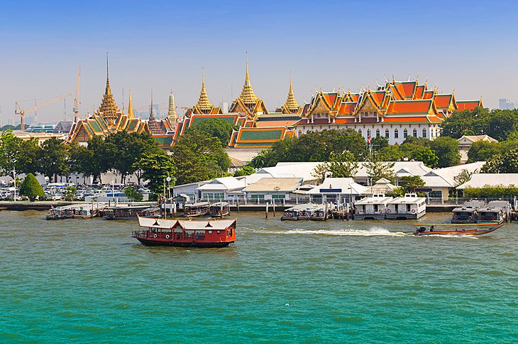 Long tail boat on the Chao Phraya River