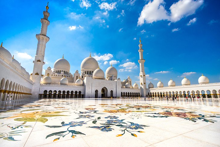 Abu Dhabi Day Trips from Dubai