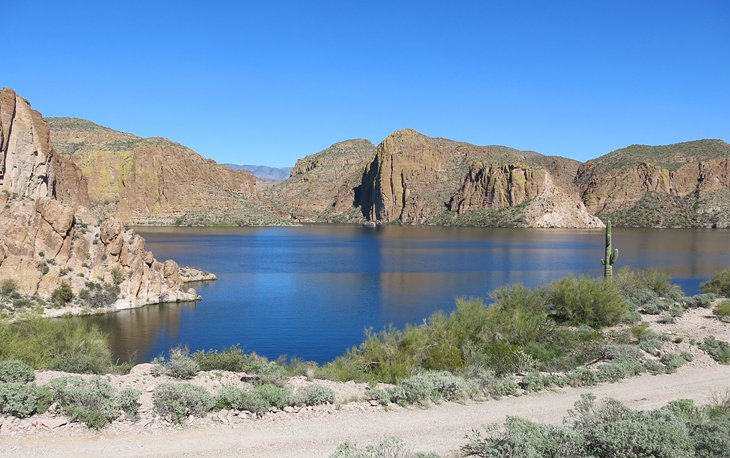 Canyon Lake near Tortilla Flat