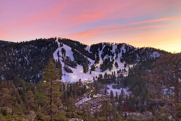 11 estaciones de esquí mejor calificadas en California 11 estaciones de esquí mejor calificadas en California
