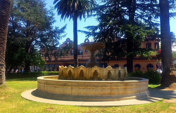 Plaza Viña del Mar Fountain and Park