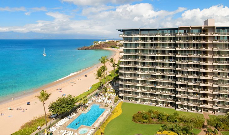 Source de la photo : Aston au baleinier sur la plage de Kaanapali