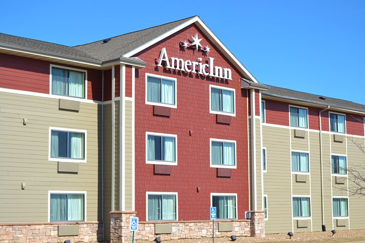 AmericInn Lodge & Suites Cedar Rapids Airport