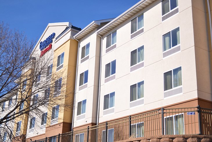 15 Top Rated Hotels In Cedar Rapids Planetware - 