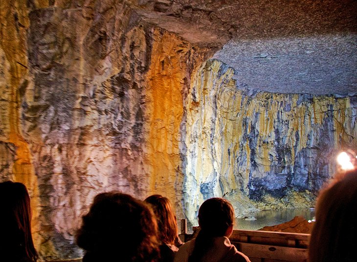 Louisville Mega Cavern