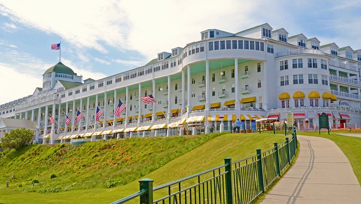 15 Top-Rated Resorts in Michigan | PlanetWare