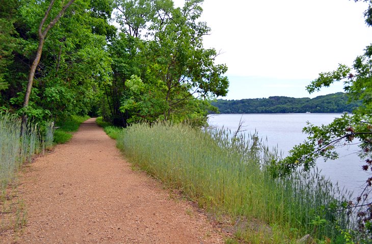 North River Trail & Prairie Loop