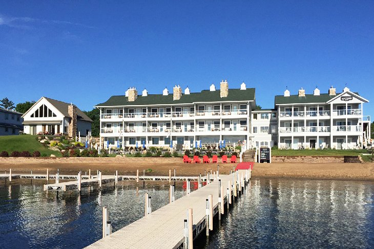 Photo Source: Quarterdeck Resort