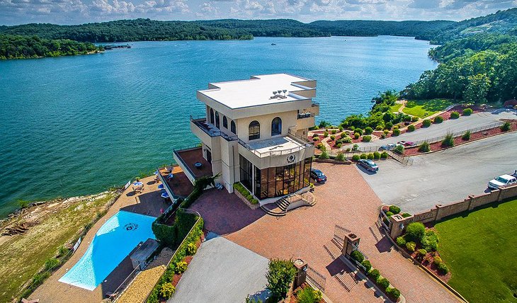 Photo Source: D'Monaco Luxury Resort & Restaurant
