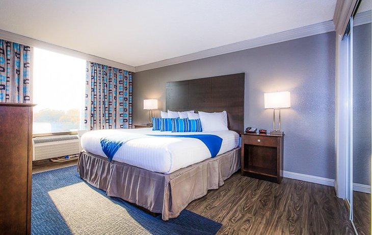 Photo Source: The Resort at Lake of the Ozarks