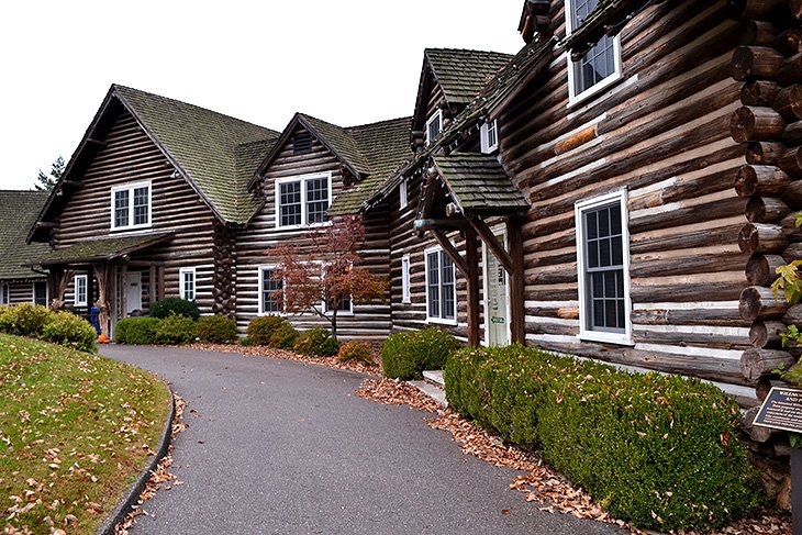 The Historic Willmore Lodge at Lake of the Ozarks