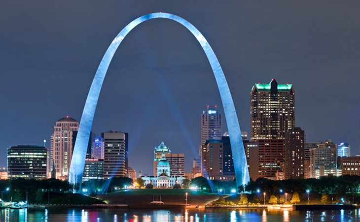 Kết quả hình ảnh cho Gateway Arch, St. Louis (U.S.)