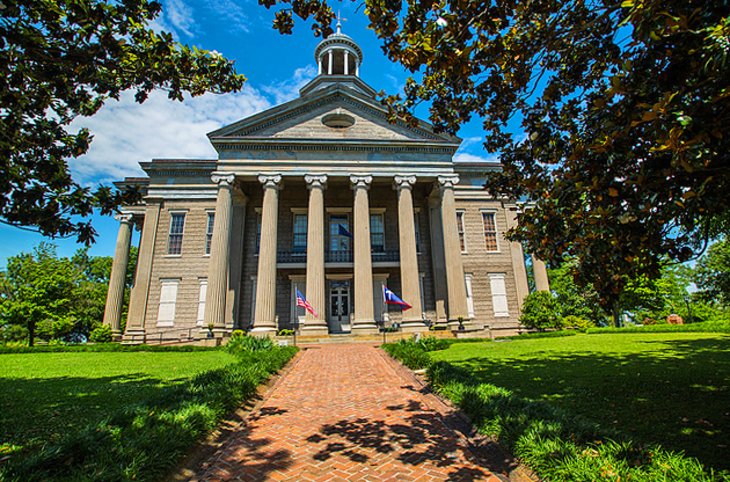 Old Courthouse Museum