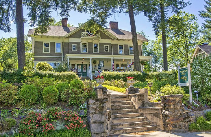Photo Source: Abbington Green Bed & Breakfast Inn & Spa