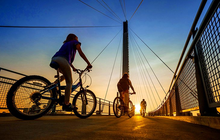 Bob Kerrey Pedestrian Bridge