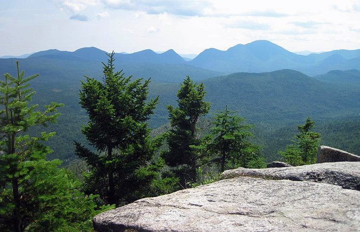 12 campamentos mejor calificados en New Hampshire