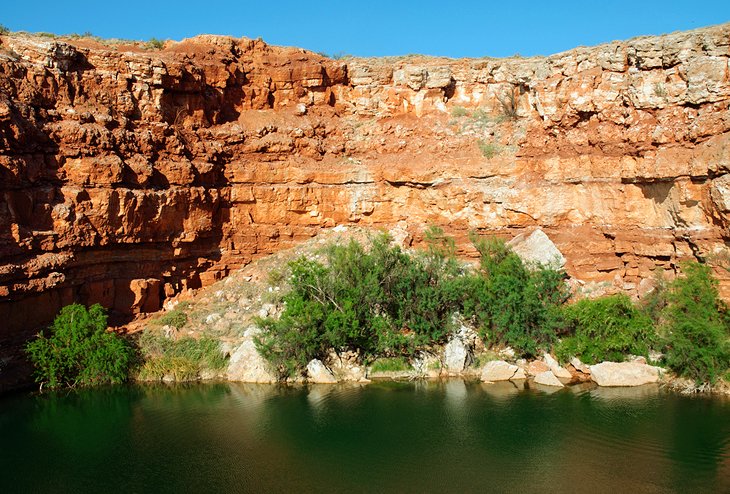 Bottomless Lakes State Park