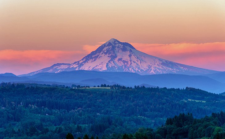 This is the image of Mount Hood,  Us-oregon-mount-hood-2