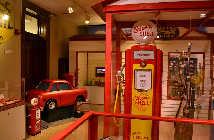 An exhibit at the Old Courthouse Museum