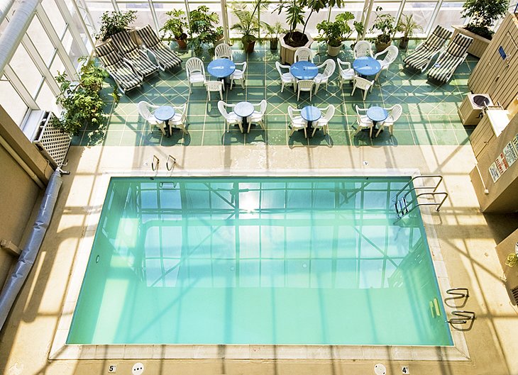 Four Sails Resort