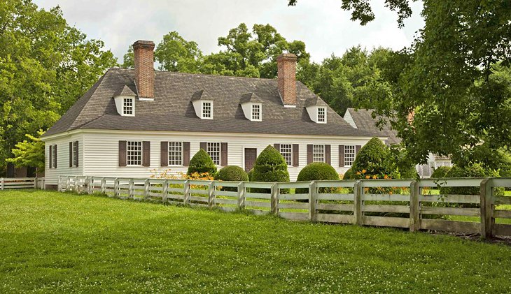 Photo Source: Colonial Houses-Colonial Williamsburg
