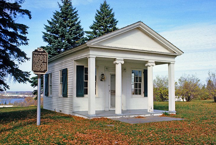 Heritage Hill State Historical Park