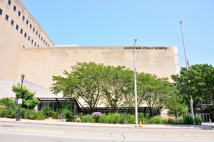 The Milwaukee Public Museum