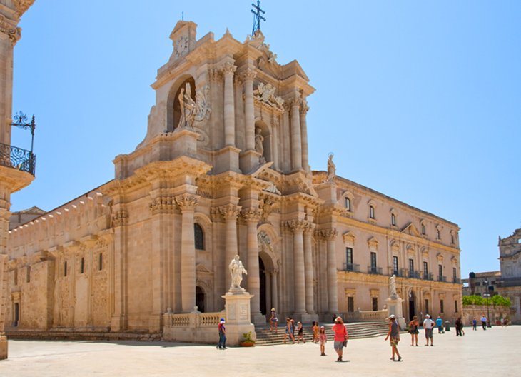 Santa Maria delle Colonne (Cathedral)