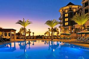 11 Best Pet-Friendly Hotels in Destin, FL