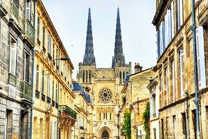 Where to Stay in Bordeaux: Best Areas & Hotels
