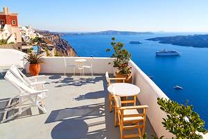 Where to Stay in Santorini: Best Areas & Hotels