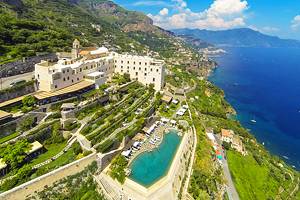 14 Best Resorts in Italy