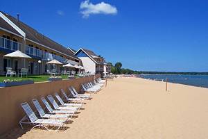 11 Top-Rated Resorts in Traverse City, MI