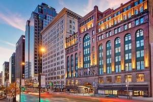 18 Top-Rated Hotels in Cleveland