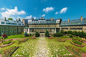 11 Top-Rated Resorts in the Poconos, PA