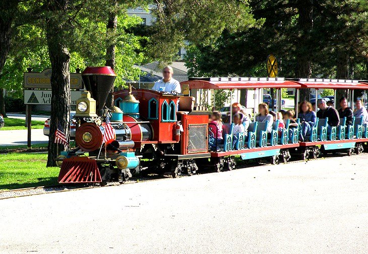 Columbian Park Express Train