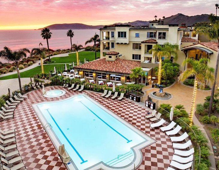 Dolphin Bay Resort & Spa