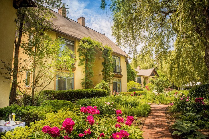 Mirbeau Inn & Spa