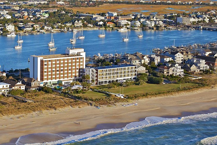 Blockade Runner Beach Resort