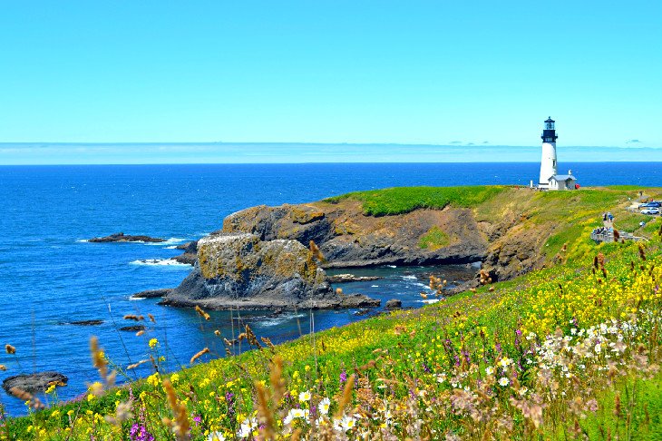 Yaquina Lighthouse on Yaquina Head