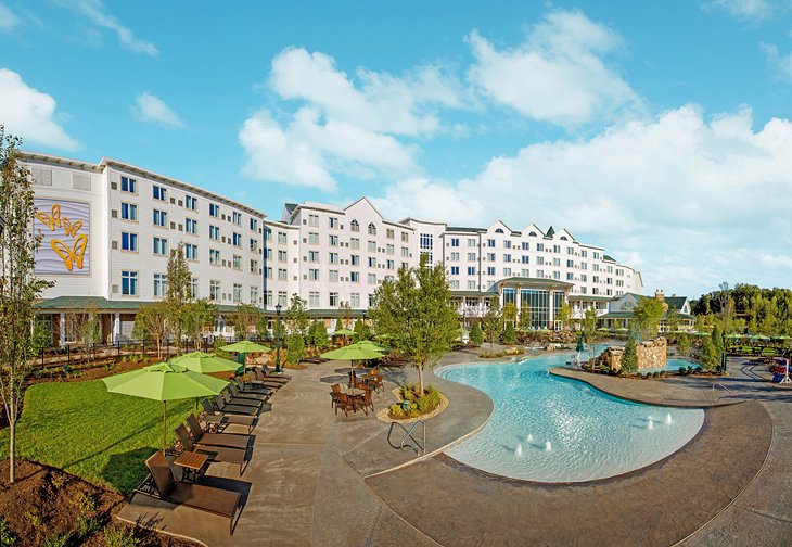 Dollywood's DreamMore Resort and Spa