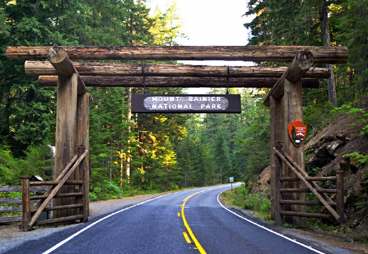 Entrance to Mount Rainier National Park