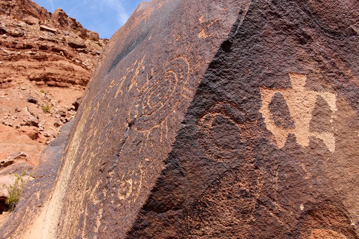 Petroglifos de la Pequeña Montaña Negra
