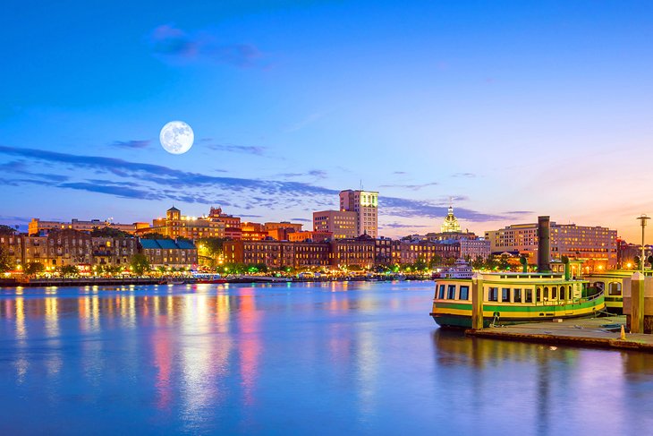 Moonrise in Savannah