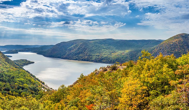 View of the Hudson River from Breakneck Ridge