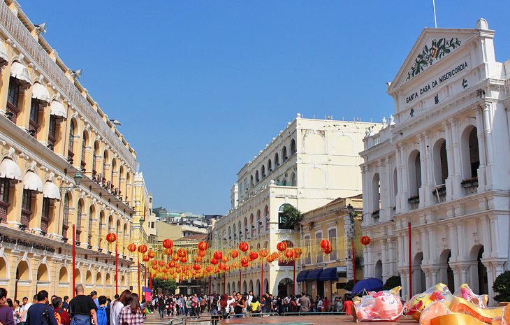 Senado Square