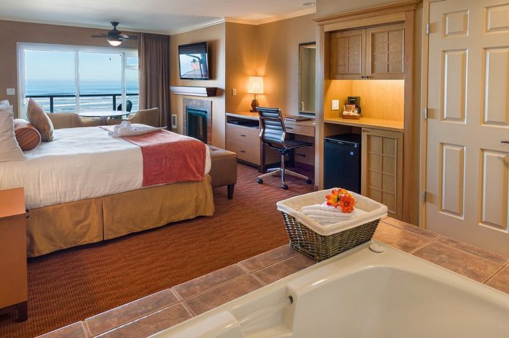 Hallmark Resort & Spa
