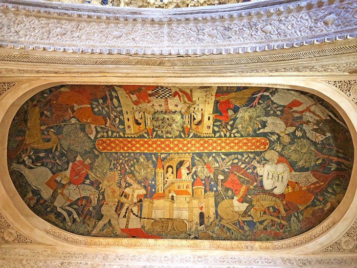 Ceiling in the Sala de los Reyes