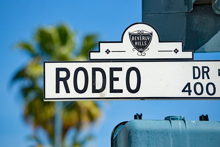 Rodeo Dr. sign